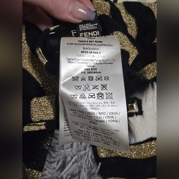 Fendi Monster Gold Edition W/ Black✨️ Huge Scarf (NWOT)(W/ DUST BAG)(HTF) - Picture 8 of 13